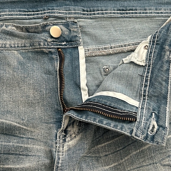 Yellowstone Dutton Ranch Jeans Womens XXL 37 Waist Boot Cut Denim White Washed - Picture 5 of 14